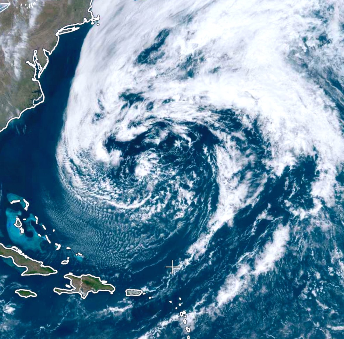 _iclima's tweet photo. Las condiciones de viento y cielos nubosos que se han presentado en amplios sectores del área costera, se deben principalmente a la presencia de un sistema frontal y la baja presión que se consolidó en el Océano Atlántico 

Los efectos indirectos de este sistema han favorecido rachas de viento en la zona costera, y lluvias en varios sectores de los departamentos del Caribe.

De acuerdo con los datos, las condiciones de viento regresarán a lo normal, en el Caribe a partir del lunes festivo.