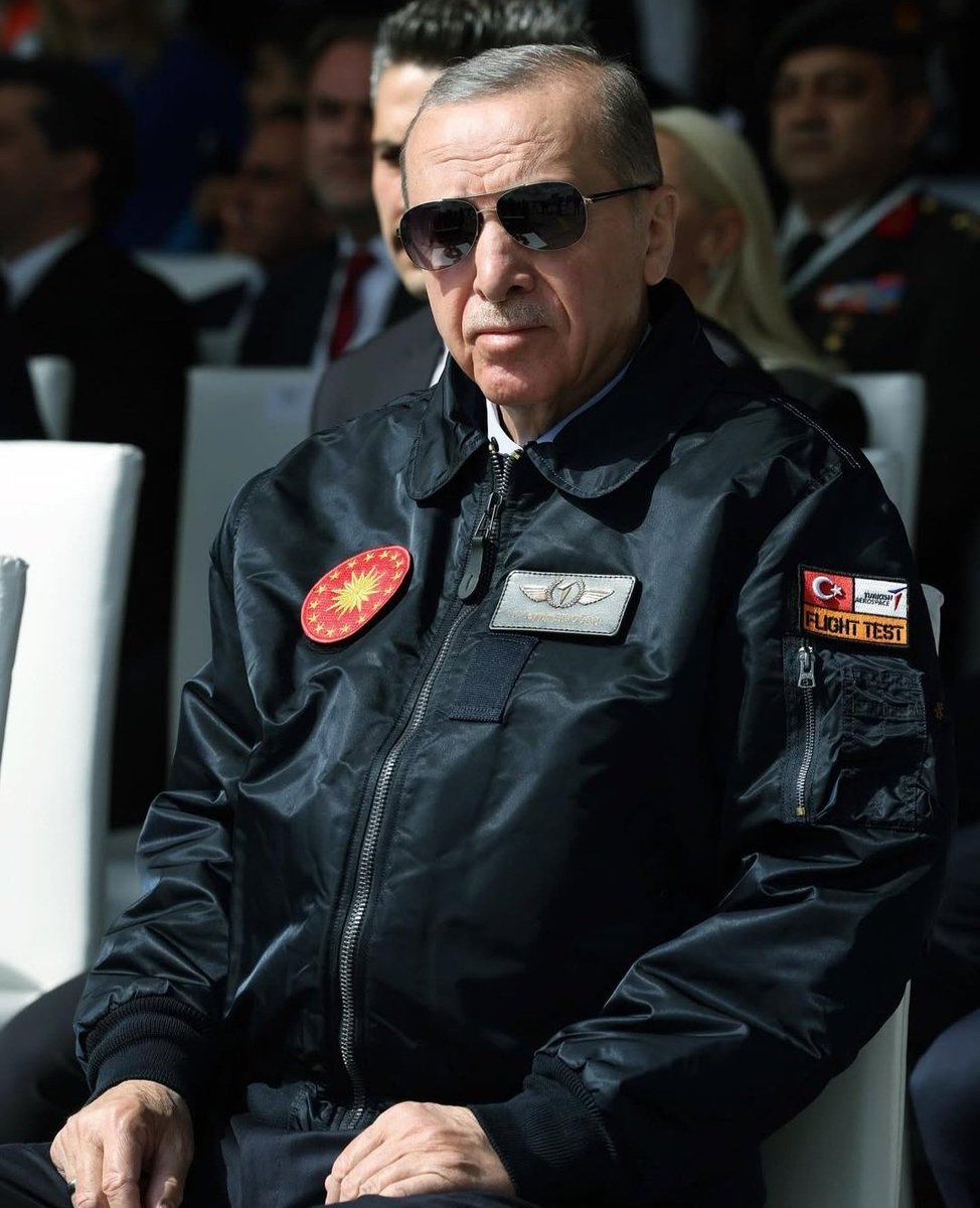 Bütün piç kuruları bilsinler ki; bir emriyle herşeyi feda etmeye hazırız!