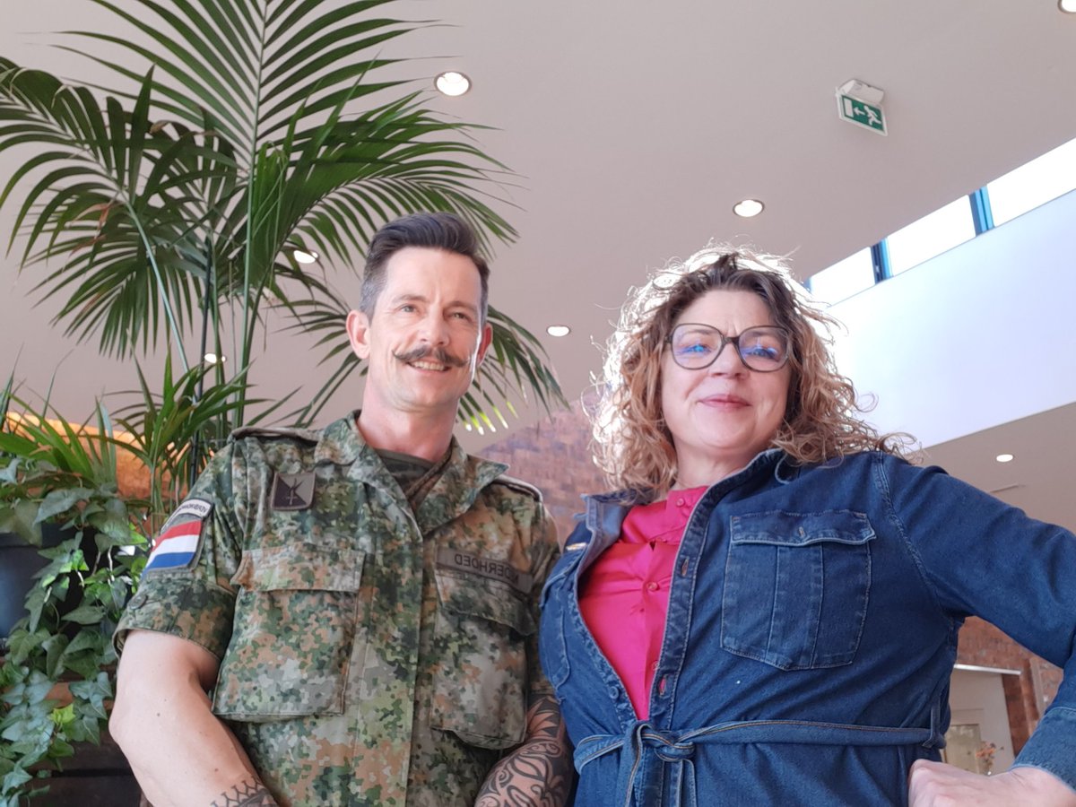 AmyvanSon's tweet photo. We zijn er klaar voor! VOOV ALV en reunie! In #Stroe met Sebastiaan Nederhoed. https://t.co/QrCYSFOfSI