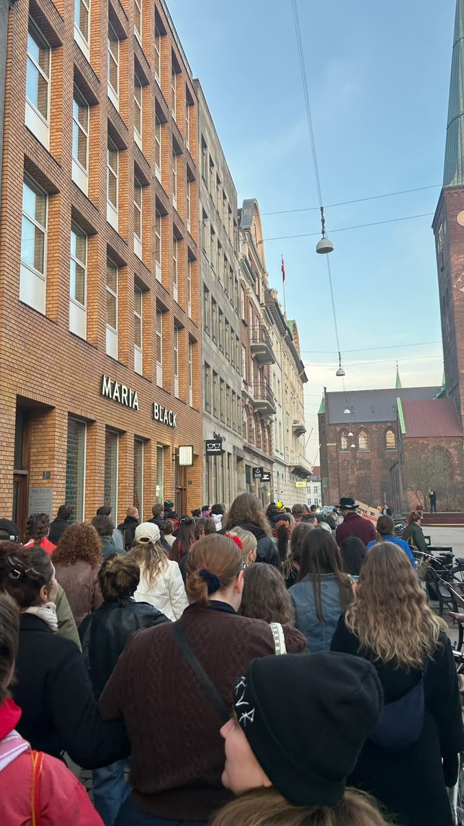 We will not let 🇹🇷 turn into 🇧🇾 or 🇷🇺. We are marching with young people from all progressive parties to the 🇩🇰 Foreign Ministry to demand the strongest collective Nordic response needed for Imamoglu's release