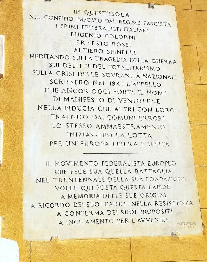 È tutto qui. 

#Ventotene #ManifestodiVentotene