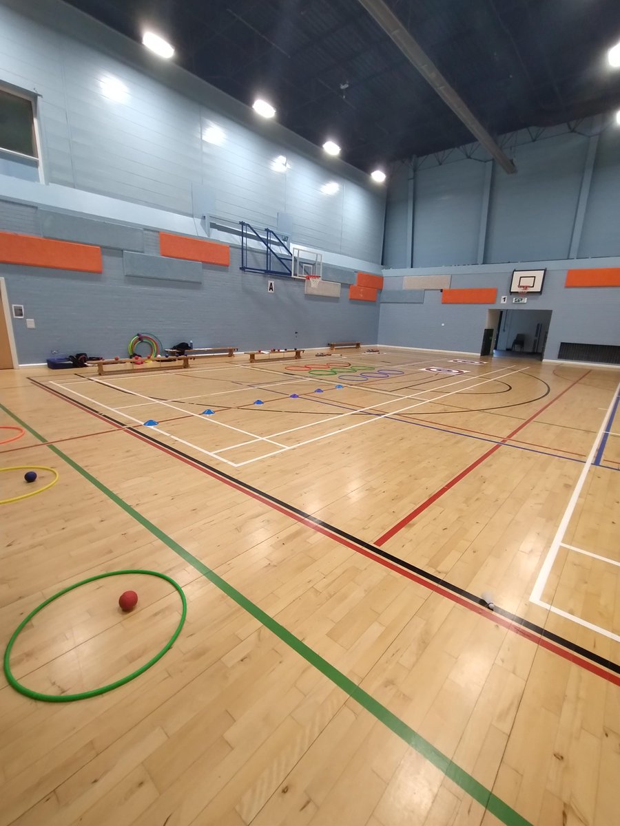 Active_Schools's tweet image. Bucksburn Academy Transition
We enjoyed supporting transition mornings this term. P7s from @BrimmondSch @KingswellsSch &amp;amp; @Stoneywood_1 took part in team games, boccia &amp;amp; curling activities, focused on some of the SCRIPT skills - communication, problem solving &amp;amp; team-work🎯🥌