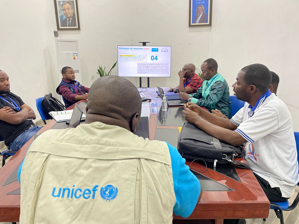 remeddrc's tweet photo. 2/3
Les zones de santé ciblés sont Celles de Goma, karisimbi et Nyiragongo.

A travers ce projet, le Réseau des Médias pour le Développement/ REMED compte :

▶️ Atteindre au moins 1 Million 36 mille 500 personnes par le message sur la prévention à travers la radio et les CAC https://t.co/m9iebR4C7o