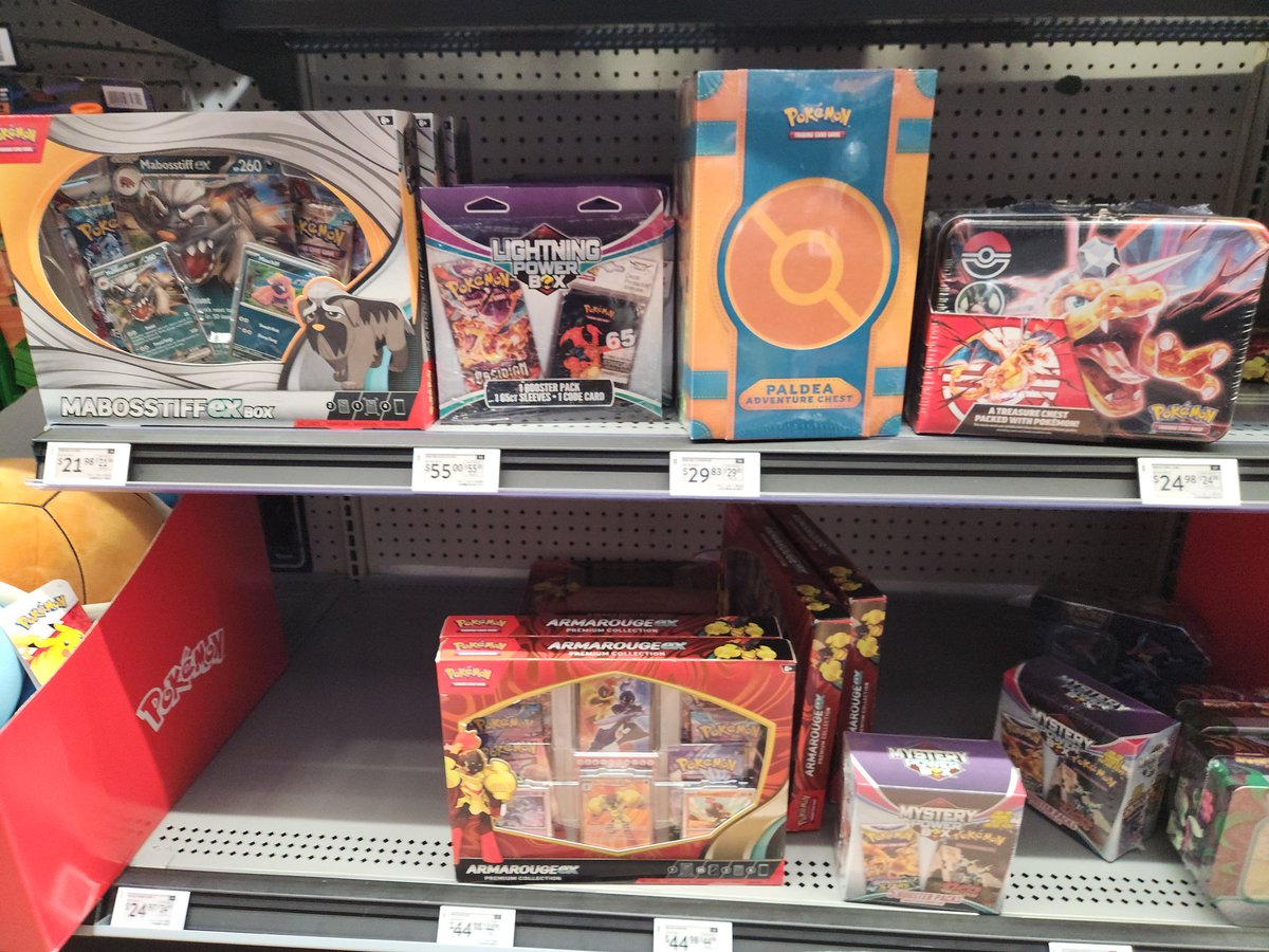 LI_PTCGRestock's tweet photo. Farmingdale Walmart #Pokemon #pokemontcg #pokemontcgrestock https://t.co/DDj9aFAE3I