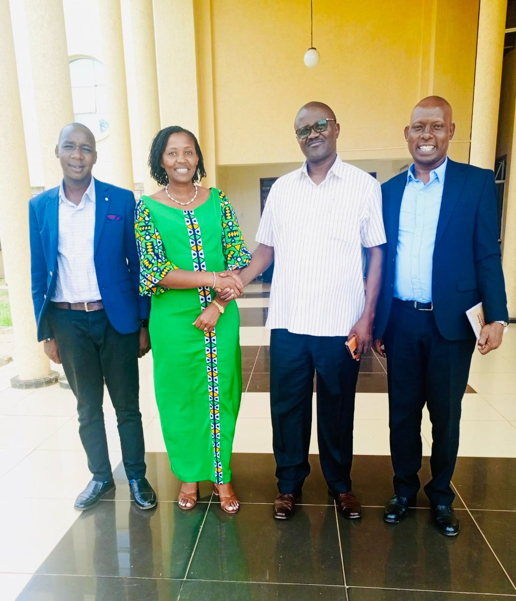 2/3 In another stride toward collaboration, the Deputy Director Public Awareness and Advocacy <a href="/TwalaJudy/">Judy Twala</a>  and our Busia team <a href="/WekesaZeka/">Zeka Wekesa</a>  paid a courtesy call on the Deputy County Commissioner Siaya and held an advocacy meeting with the CECM Health and Chief Officer Health, Siaya