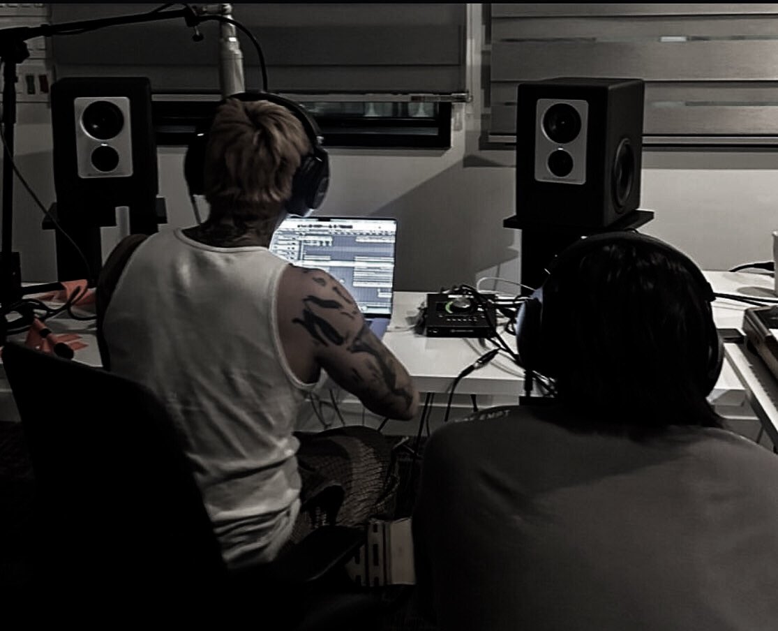 Back in business with bros in the studio, cooking up the demo. Rough edges still, in a process of being great. Hear from me soon.