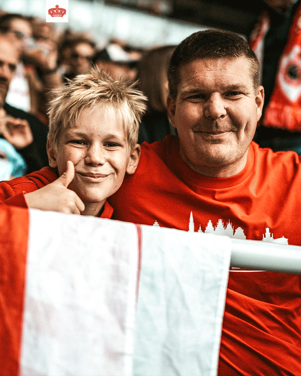 official_rafc's tweet photo. Fijne vaderdag, Reds! β€οΈπ€ #AntwerpFirst https://t.co/cQCJA6TbAz
