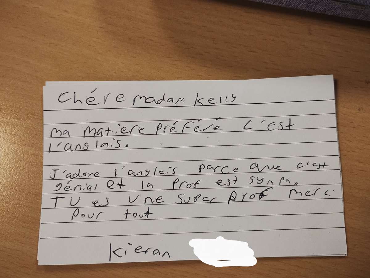 MissKelly_Eng_'s tweet photo. These messages from some of my S2 pupils absolutely made my day! So impressed with their French. Merci beaucoup @missharviemfl for delivering them! 🇫🇷😍 @allsaintslangs https://t.co/0I5Fx2DMhh