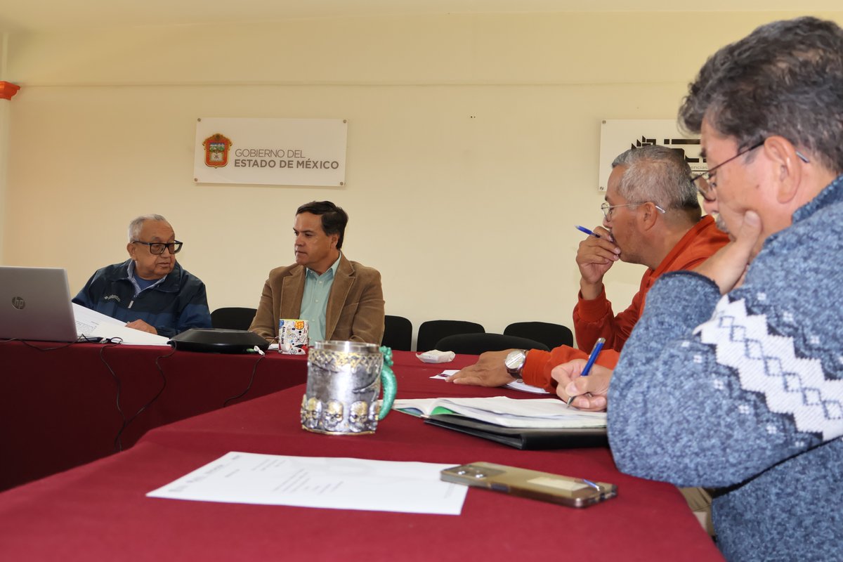 isceem_oficial's tweet image. Se llevó a cabo la primera sesión del Subcomité Editorial del #ISCEEM, donde se presentó el seguimiento al estado de las publicaciones en libros y revistas.
Con este ejercicio se fortalecen los procesos editoriales y la difusión del conocimiento en nuestra comunidad académica.