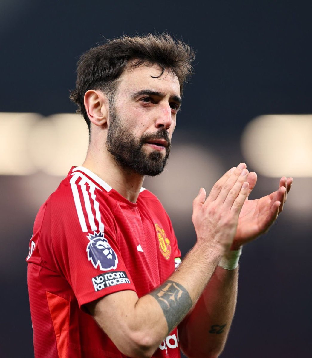 centredevils's tweet photo. Only one player in the Premier League has created 60+ chances, made 60+ tackles and 150+ ball recoveries this season. 

Bruno Fernandes. https://t.co/L4LxDisZYw