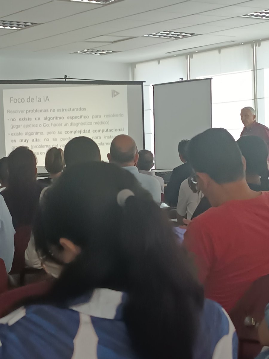 "Hacia una estrategia de la IA en Cuba" fue el taller que organizó hoy, el Consejo de Jóvenes de la Academia de Ciencias de Cuba con una amplia presencia de profesionales de instituciones de la Capital, potenciando coordinaciones dado al carácter transformador de las IA. #Cuba