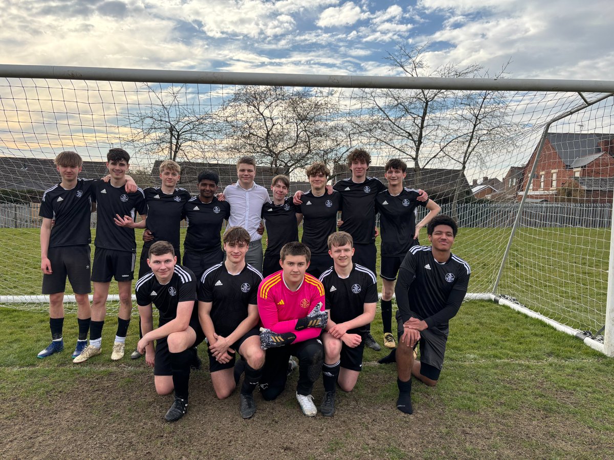 SHsixthform (@shsixthform) on Twitter photo A fantastic match from the U18 boys football team, as they have kicked off with a brilliant 4-0 win against David Nieper! Huge shoutout to Finn for leading the team as captain! Ethan with two goals, Dainton with a goal, and Alex rounding it off!
#SixthForm <a href="/SwanwickHall/">Swanwick Hall School</a> A fantastic match from the U18 boys football team, as they have kicked off with a brilliant 4-0 win against David Nieper! Huge shoutout to Finn for leading the team as captain! Ethan with two goals, Dainton with a goal, and Alex rounding it off!
#SixthForm <a href="/SwanwickHall/">Swanwick Hall School</a>