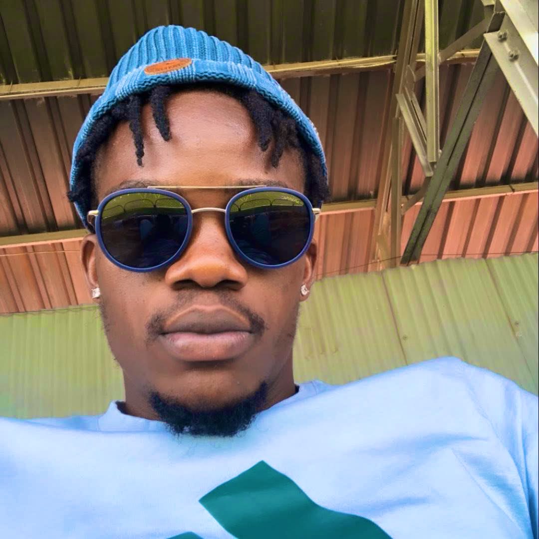 “All our dreams can come true,if we have the courage to pursue them.
Don’t let anyone limit your dreams cause the possibilities are endless.
#M4⚽️
#Godforusall🙏🤲📿🛐🧎‍➡️