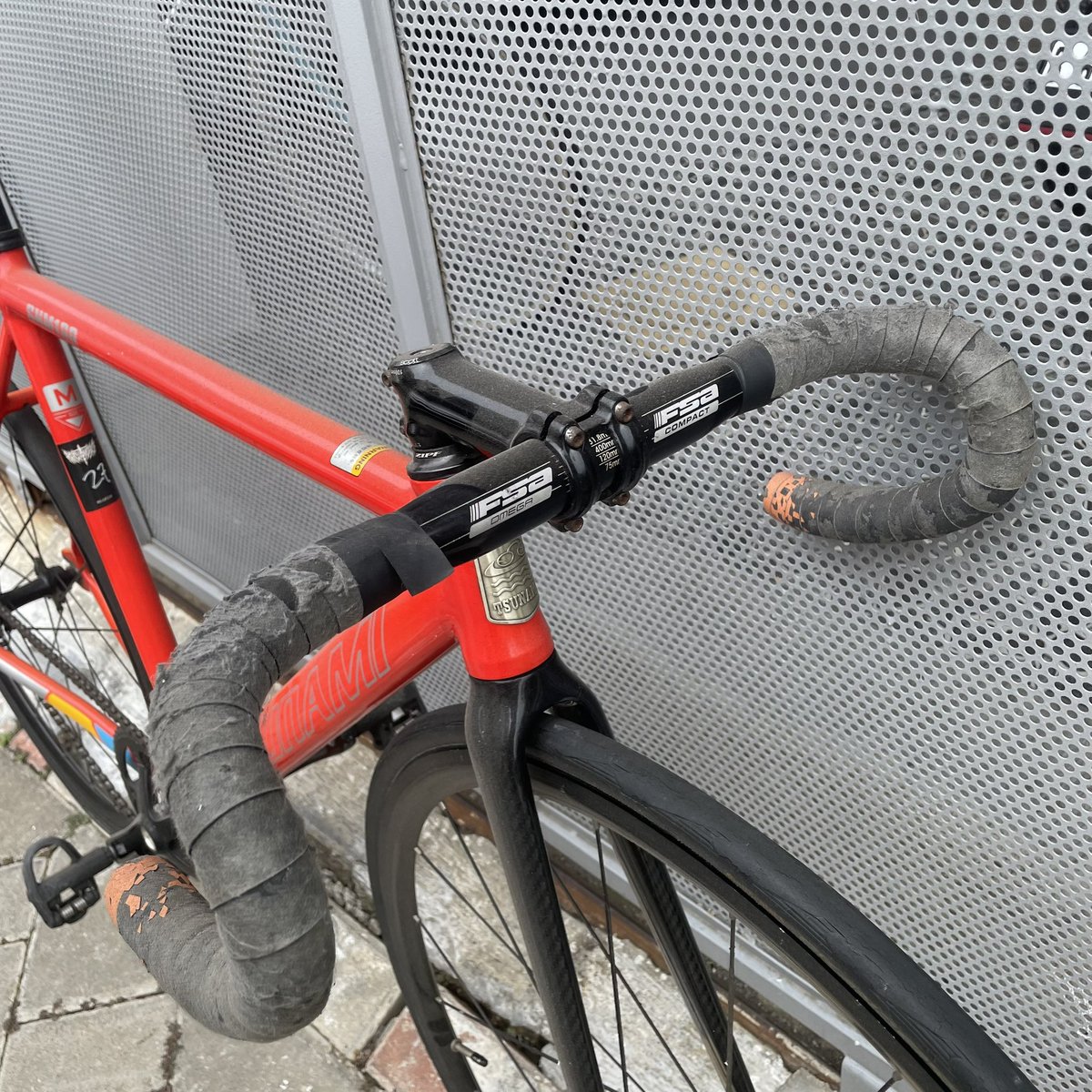 orang bumi tweet media