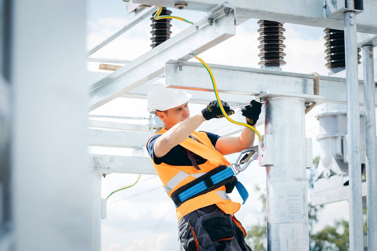 A flickering light during a thunderstorm may be the first time people think about their electric service. Fortunately, that flickering light can be a sign that the energy grid is performing as designed — minimizing disruption in your life.

See more: wvpa.com/powering-throu…