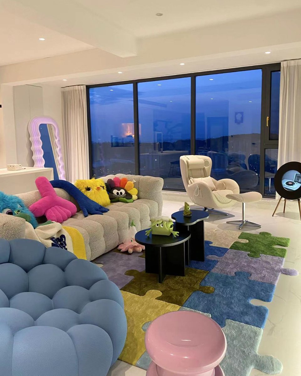 Nouhaus tweet media