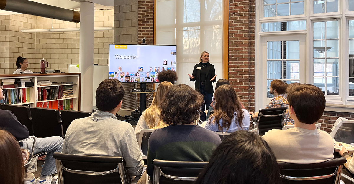 Alliiance_'s tweet photo. Alliiance welcomed architecture and interior design students to our Minneapolis headquarters for an office walk-through and networking event. Thanks to everyone who joined us to learn more about the firm and get a behind-the-scenes look at current projects!

#StudentEvent #Design https://t.co/FTTtpkV2oE