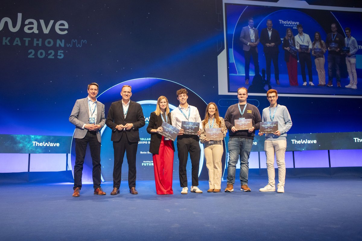 ITA_tecnologia's tweet photo. Entrega de premios del #Hackathón #Hacking_the_future #TheWave2025
@EstherBorao directora de @ITA_tecnologia ha entregado el Diploma Transformative Wave para el equipo Campus Digital IoT.
https://t.co/hvE77LHYfd https://t.co/F6oSEG7ZZH