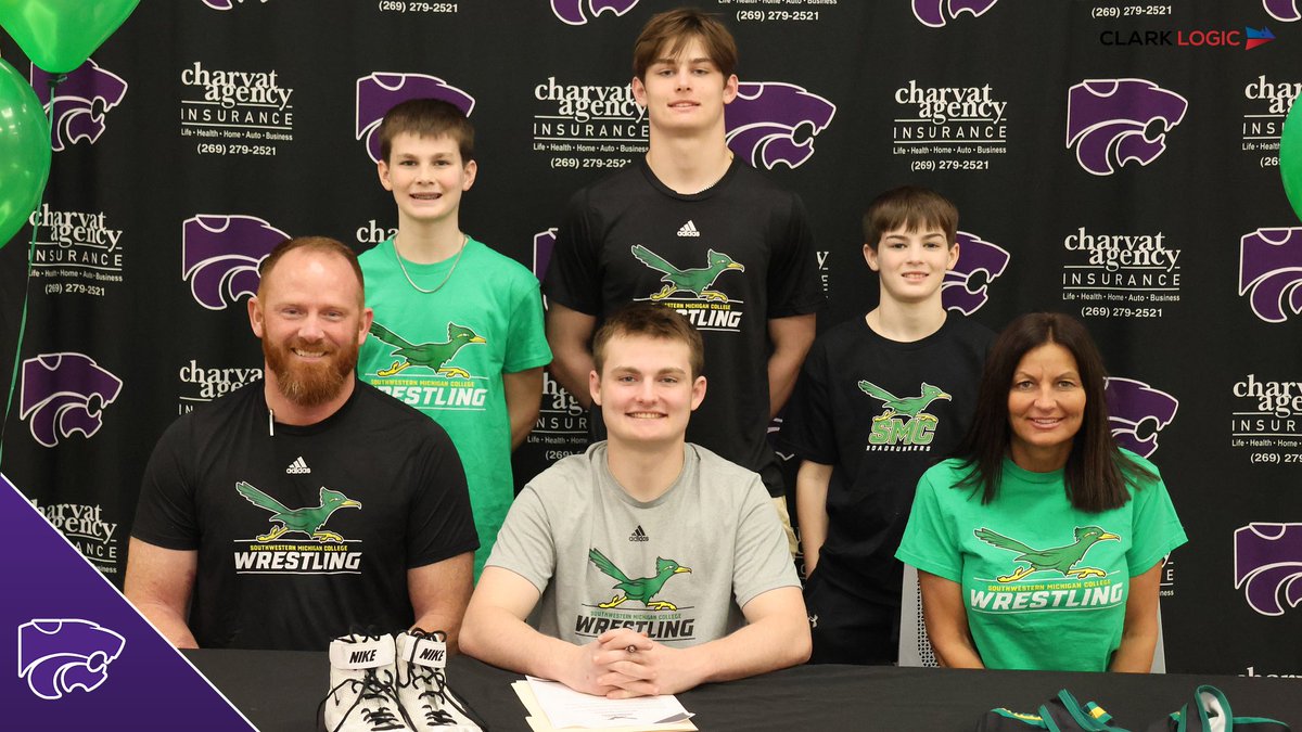 trhswildcats's tweet photo. WRESTLING: Moreland signs with SMC... https://t.co/Vrt8WPCSAU https://t.co/44gfwmjJcG