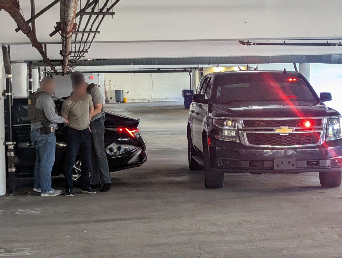 FBISanDiego's tweet image. #FBI Joint Terrorism Task Force successfully arrested another individual with alleged ties to terrorism as part of immigration enforcement with @hsisandiego, @erosandiego, CBP and BP!

#FBISD continues to work shoulder-to-shoulder with our partners to keep our community safe!