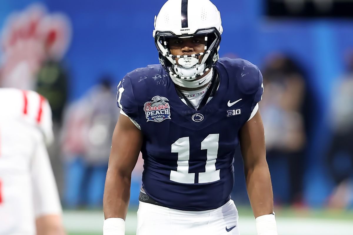 RionJackson15's tweet image. Blessed to receive an offer from Penn State University 🔵⚪️ @Coachjfranklin @Djbryant13 @BrianDohn247 @MohrRecruiting @PennStateFball @FTRreport #FTR