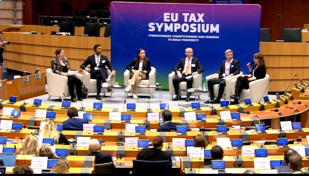 It is not every day that I get to speak at the hemicycle of the #EuropeanParliament! And to get interrupted by applause at several instances! Thank you MEPs for listening, and for incorporating #ArtificialIntelligence into policy discussions and plans.