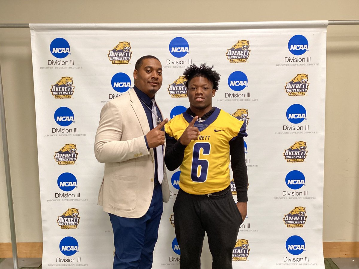 Elijah goodson (@eg_goodson) on Twitter photo After having a great conversation with <a href="/bryce4jackson/">Bryce Jackson</a> I am blessed to receive my first offer from <a href="/AverettFootball/">Averett Football</a> 🦁 #AGTG <a href="/DevineDomino/">David Devine</a> <a href="/TREHARBO/">Tre Harbison III</a> <a href="/burns_football/">Burns Football Recruiting</a> <a href="/WinSherwin/">Sherwin brown</a> <a href="/CoachDiamont/">David J Diamont</a> <a href="/AlexLeonhardt1/">Coach Leonhardt</a> After having a great conversation with <a href="/bryce4jackson/">Bryce Jackson</a> I am blessed to receive my first offer from <a href="/AverettFootball/">Averett Football</a> 🦁 #AGTG <a href="/DevineDomino/">David Devine</a> <a href="/TREHARBO/">Tre Harbison III</a> <a href="/burns_football/">Burns Football Recruiting</a> <a href="/WinSherwin/">Sherwin brown</a> <a href="/CoachDiamont/">David J Diamont</a> <a href="/AlexLeonhardt1/">Coach Leonhardt</a>