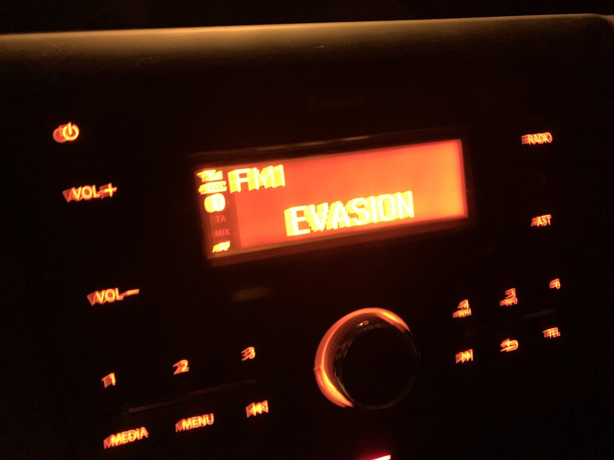 Fallait s’en douter, un chevreuil a été contrôlé positif à l’alcool par la gendarmerie.

Complètement ivre, il a avoué les faits. 

Pour en savoir plus, écoute <a href="/evasionfm/">EVASION</a> ou jette un œil sur l’article cité 👇