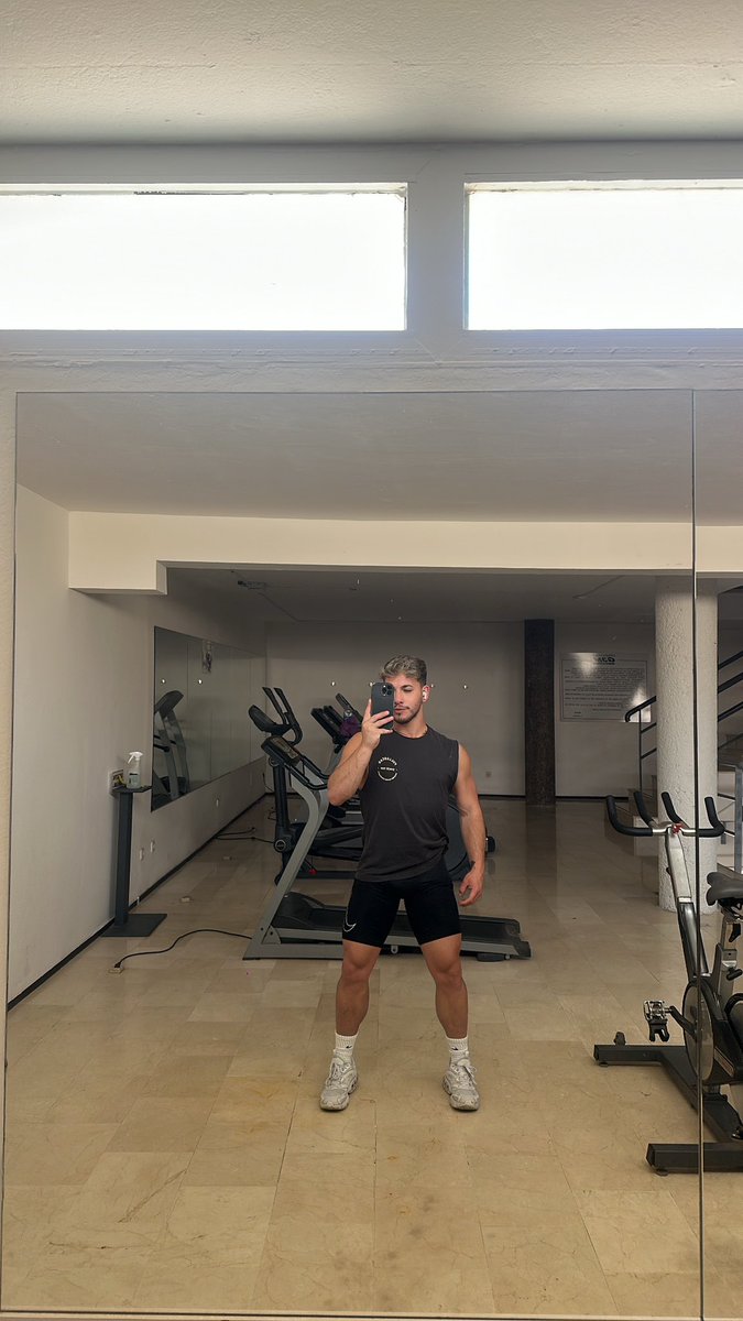 🏋️🫨