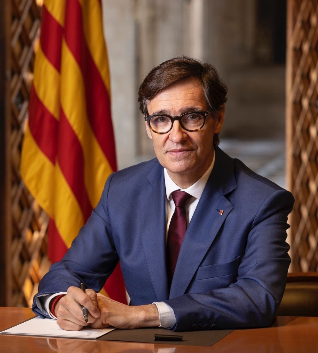 #LaNoche24h 
Uno se puede ir a dormir tranquilo

Aún quedan políticos sensatos y honestos como <a href="/salvadorilla/">Salvador Illa Roca</a>