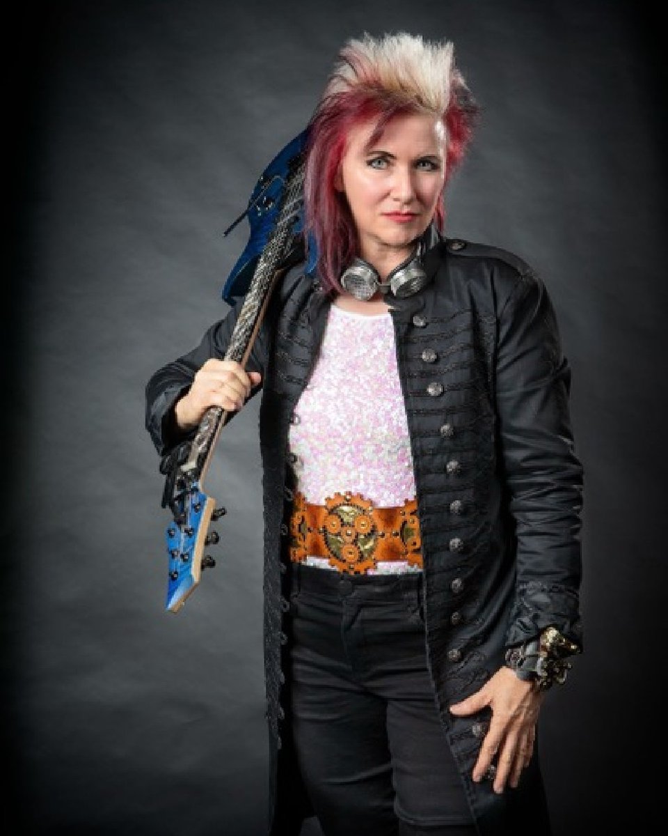 🎸 Drumroll, please! On May 14th, we’re thrilled to welcome Jennifer Batten, legendary guitarist from Michael Jackson's band!

Her innovative fusion of rock, pop &amp; funk has made her a trailblazer in the industry.

#JenniferBatten #MusicLegend #STC #WomenInMusic #GuitarHero