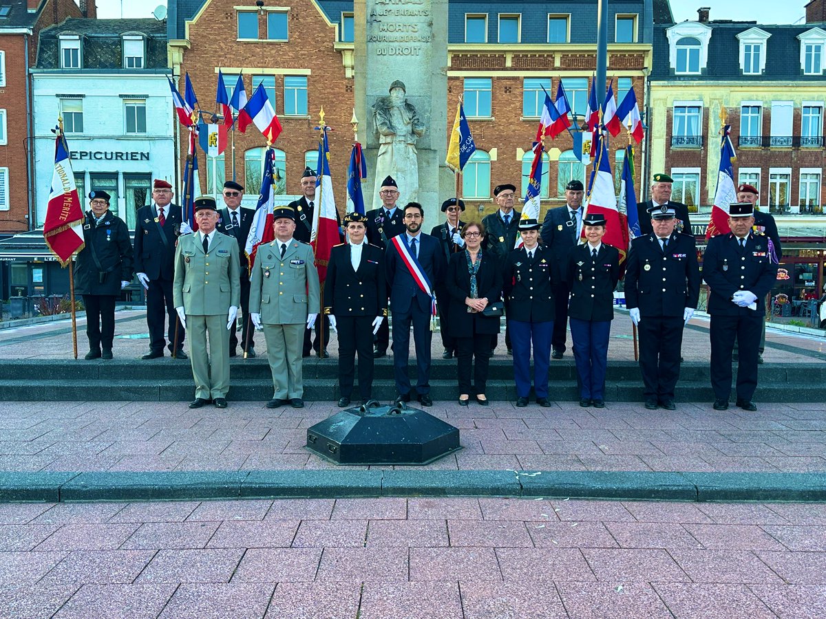 NassimAmajoud's tweet image. 🇫🇷Ce jour, représentant @FLeturque , accompagné du @Prefet62 et d’élus du C. Municipal @VilleArras pour rendre hommage aux victimes de la guerre d’Algérie et des combats en Tunisie et au Maroc . N’oublions jamais 🙏#19mars