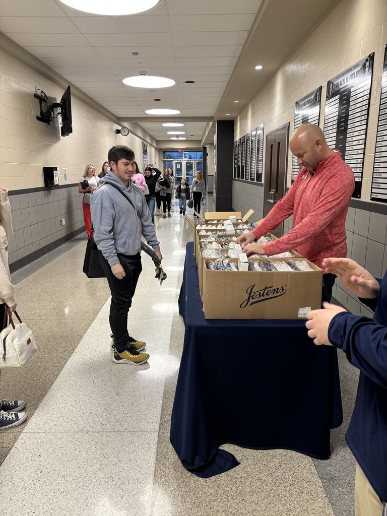 CHSBlueDevilSec's tweet photo. The time has come....caps and gowns were passed out today!! #chssenior https://t.co/rqk7PvnPBk