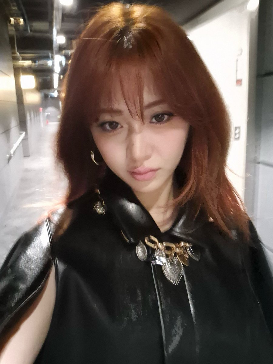 huhyunjinpics's tweet photo. yunjin weverse dm update https://t.co/9wOw10oyuH