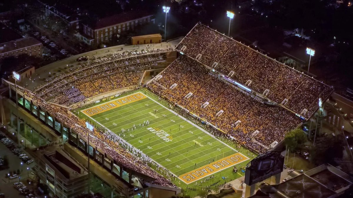 Ben Bays (@ben_bays24) on Twitter photo After a great conversation with coach <a href="/CoachGibbs_/">Michael Gibbs</a> and <a href="/CoachDWill_USM/">Dalton Williams</a>
I am blessed to receive an offer from <a href="/SouthernMissFB/">Southern Miss Football</a> After a great conversation with coach <a href="/CoachGibbs_/">Michael Gibbs</a> and <a href="/CoachDWill_USM/">Dalton Williams</a>
I am blessed to receive an offer from <a href="/SouthernMissFB/">Southern Miss Football</a>