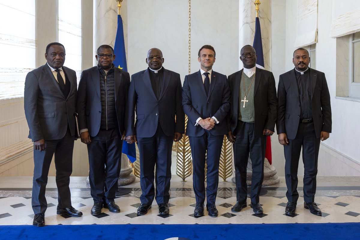J’ai reçu une délégation des églises congolaises engagées pour la paix en RDC. J’appuie pleinement leur initiative.
                    
Pour dépasser la crise actuelle à l'Est du pays et permettre le rétablissement de la souveraineté congolaise, la France soutient le dialogue.
