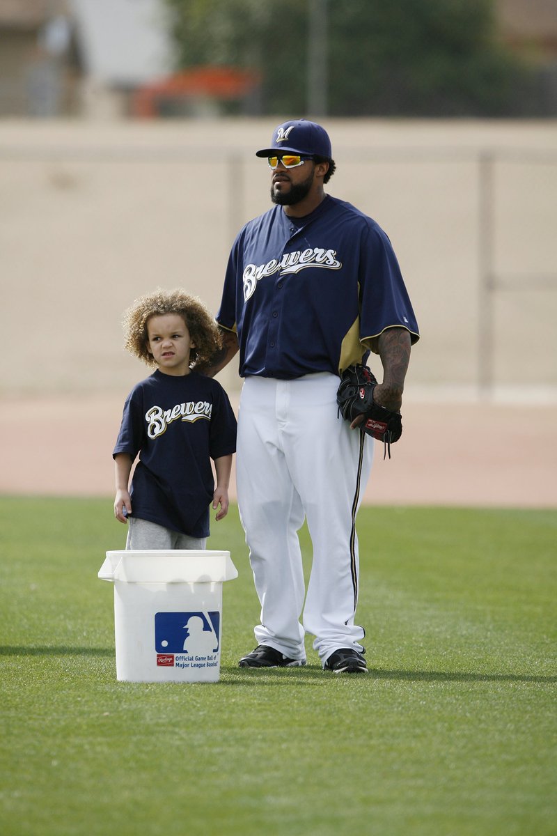 MikeVassallo13's tweet photo. From the “Man, I Feel Old” department…

#ThisIsMyCrew 
#JadynFielder I #PrinceFielder https://t.co/KldXfLnB7a