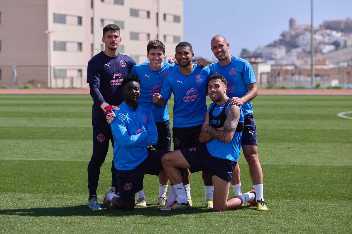 De vuelta 🙏🏾
Ahora por el acenso 🔝