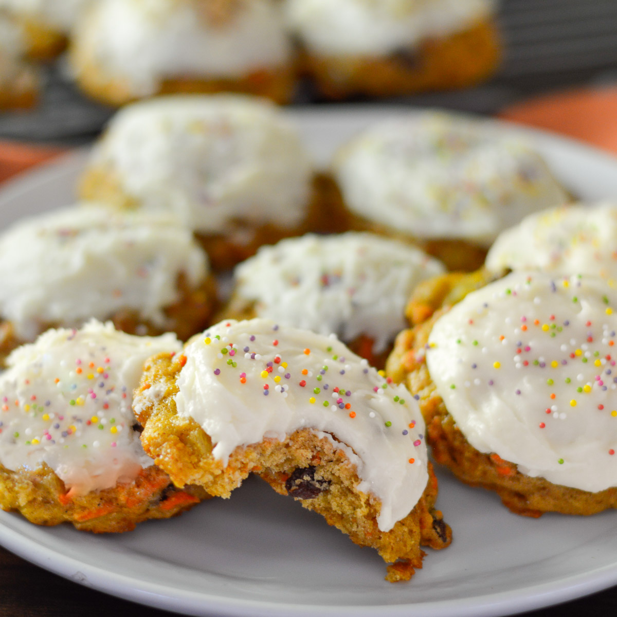 WholeMadeLiving's tweet photo. Craving a sweet twist on a classic? These Cakey Carrot Cake Cookies with Cream Cheese Frosting are soft, spiced, and SO delicious!  Perfect for spring vibes or any time you need a cozy treat. https://t.co/gd82XCwggm
#CarrotCakeCookies #carrotcake #CookieRecipe #Easterdessert https://t.co/f3VRsumweW
