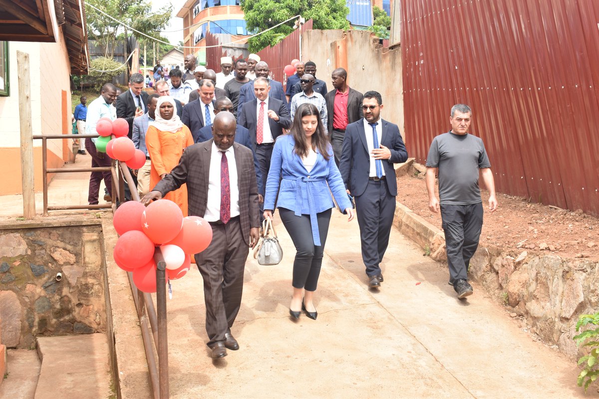 rectoriuiu1988's tweet image. We would like to extend our sincerest gratitude to the university @iuiuac @iufckabojja management for welcoming our esteemed donors from Turkiye. Your warm hospitality and gracious reception have made our guests feel valued and appreciated.@Tika_kampala