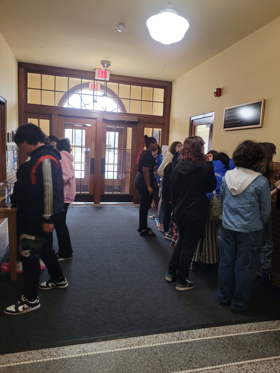 KesslerGator's tweet photo. Took #NGMS students on the greatest field trip today to Brown v. Board National Historic Site in Topeka. This group of Diversity Council members is spectacular. They are going to change the world. 
@BrownvBoardofE1
@BrownvBoard54
@NKCSchools
Thank you #NPS! https://t.co/aW7BX4ec1Q