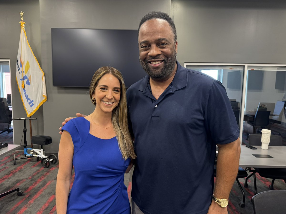 Rivierabch's tweet image. This morning, we hosted the monthly CO-OP meeting at Fire Station 87. Huge thanks to Fire Chief Curd &amp;amp; City Manager Evans for sharing insights with PIOs across the county. Collaboration is key for clear crisis communications! 🚒💬 #TeamWork #CrisisCommunications #Leadership