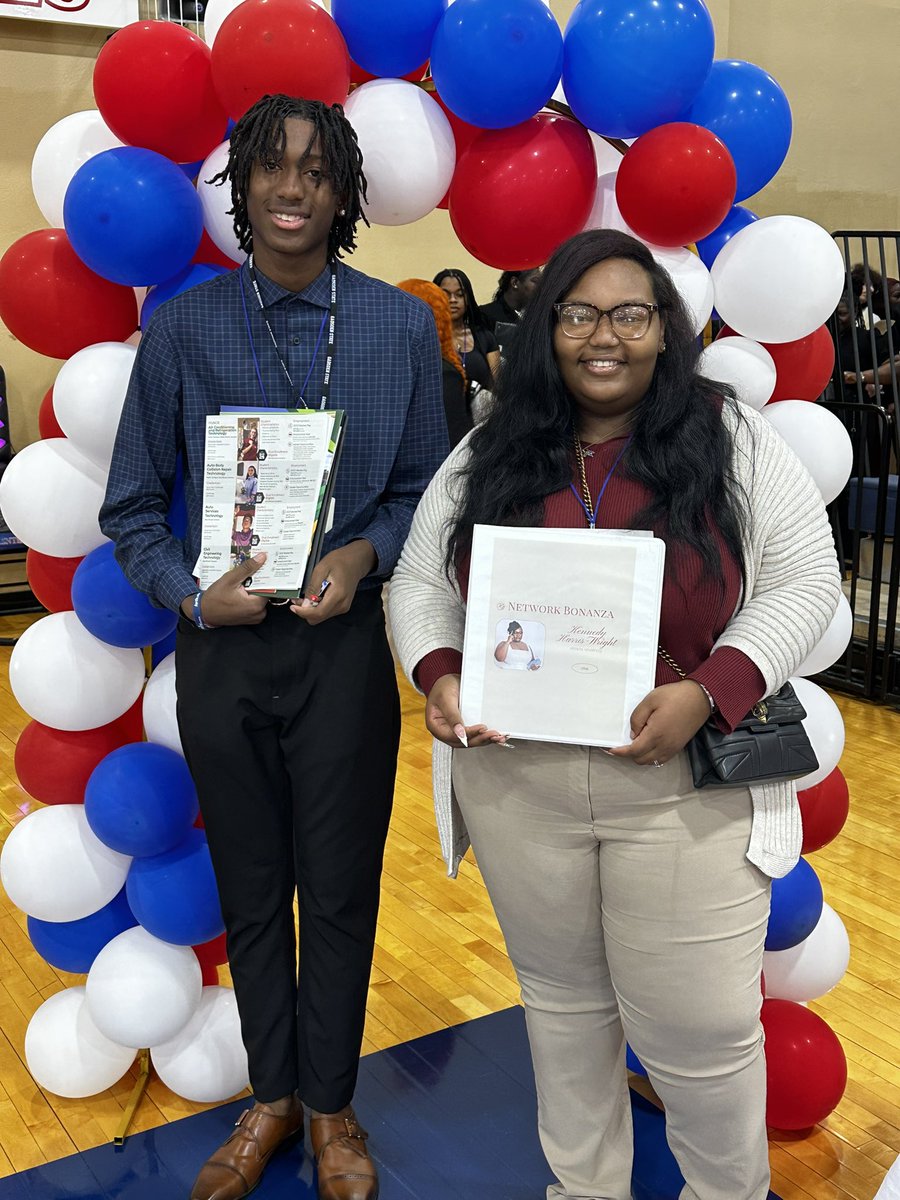 OnecentFord's tweet image. Career and Network Expo @CenterPointHigh today sponsored by the awesome CPHS  Career Tech instructors and Career Coach!  Network, Recruit, and Hire on the Spot! @JEFCOCareerTech @JEFCOED