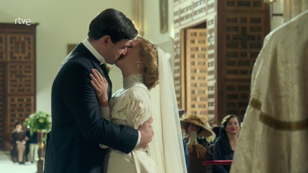 ssister47's tweet photo. Si os sirve de consuelo, el final de Jana y Manuel fue éste.

 #LaPromesa #LaPromesa552 #Januel https://t.co/RFH07gclCu
