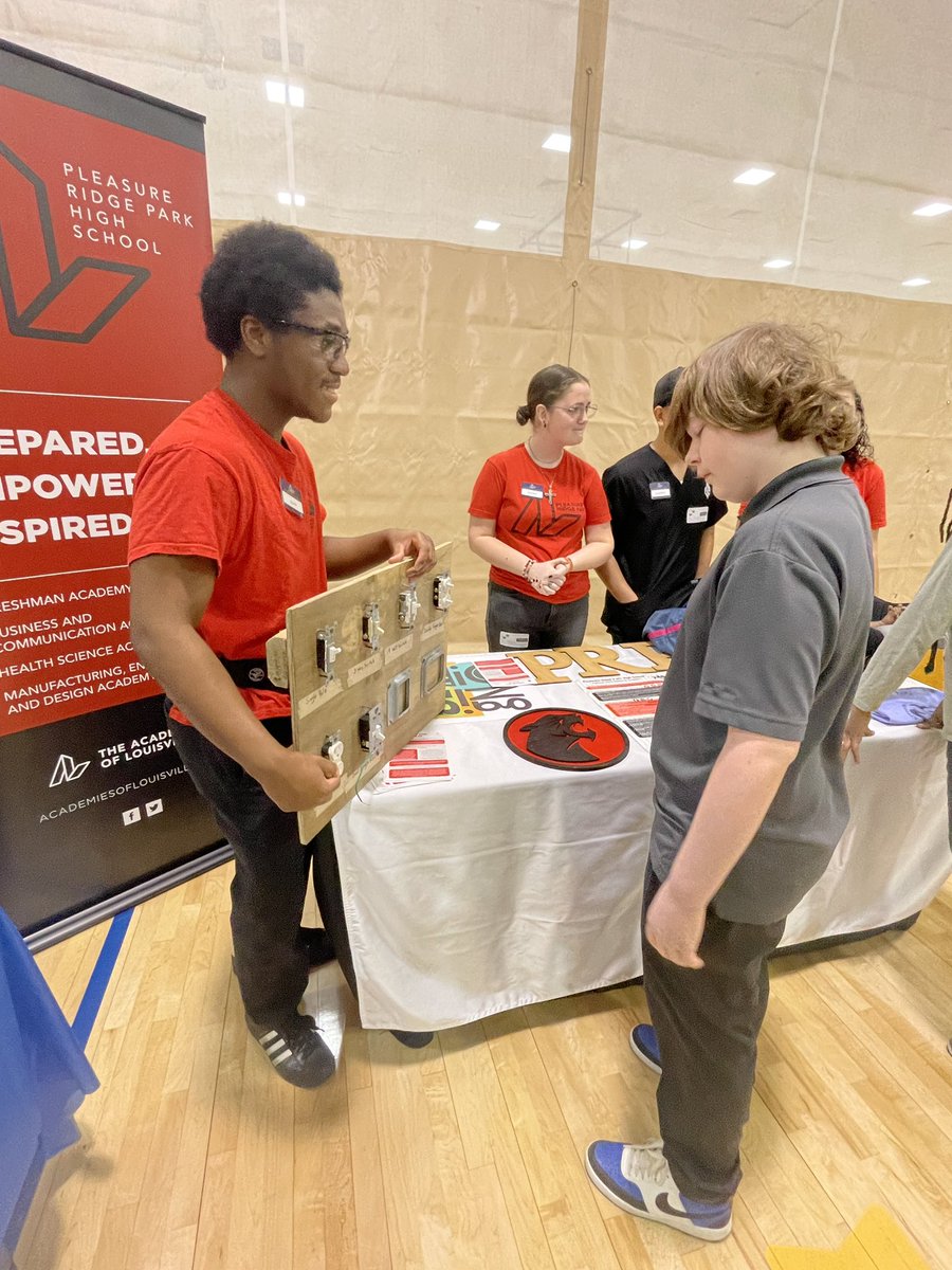 Deanna Hawks tweet media