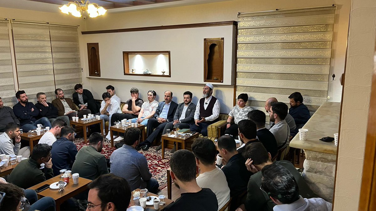 TugvaKonya's tweet photo. MUSTAFA KORUYUCU Hocamızın anlatımıyla Ramazan ayının son Velhasıl Ihlamuraltı sohbetimizi gerçekleştirdik.

📢 Genç arkadaşım yer ve zaman belli 😎

🗓 Ramazan ayının son 10 günü Kapu Camiinde gece namazında buluşalım https://t.co/KNMgorPl6W
