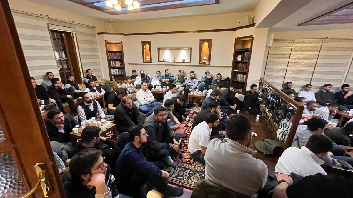 MUSTAFA KORUYUCU Hocamızın anlatımıyla Ramazan ayının son Velhasıl Ihlamuraltı sohbetimizi gerçekleştirdik.

📢 Genç arkadaşım yer ve zaman belli 😎

🗓 Ramazan ayının son 10 günü Kapu Camiinde gece namazında buluşalım