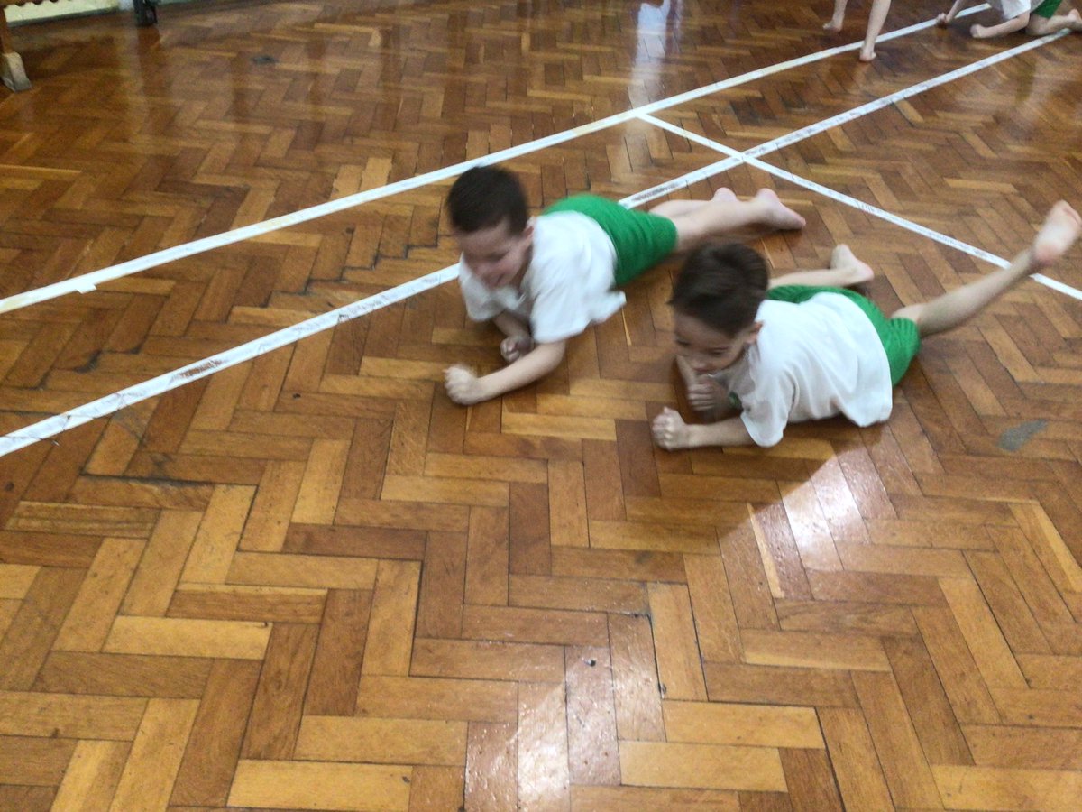 CaldiY2's tweet image. 💚Fantastic movement and expression used in our PE dance unit Explorers #completepe #dance #explorers @CaldiPrimary @LiftSchools @CNicholson_Edu @mrsrmurad @PhilHumph36403 @vianclark @MbroCouncil @AndyMcDonaldMP @centre_right_ 💚