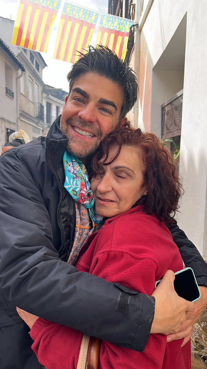 MjmorenoMj's tweet image. Así de maravilloso ha sido mi día ¿y el vuestro? @MasDeUno #radiodetrásdelaradio #Fallas25 #Catarroja