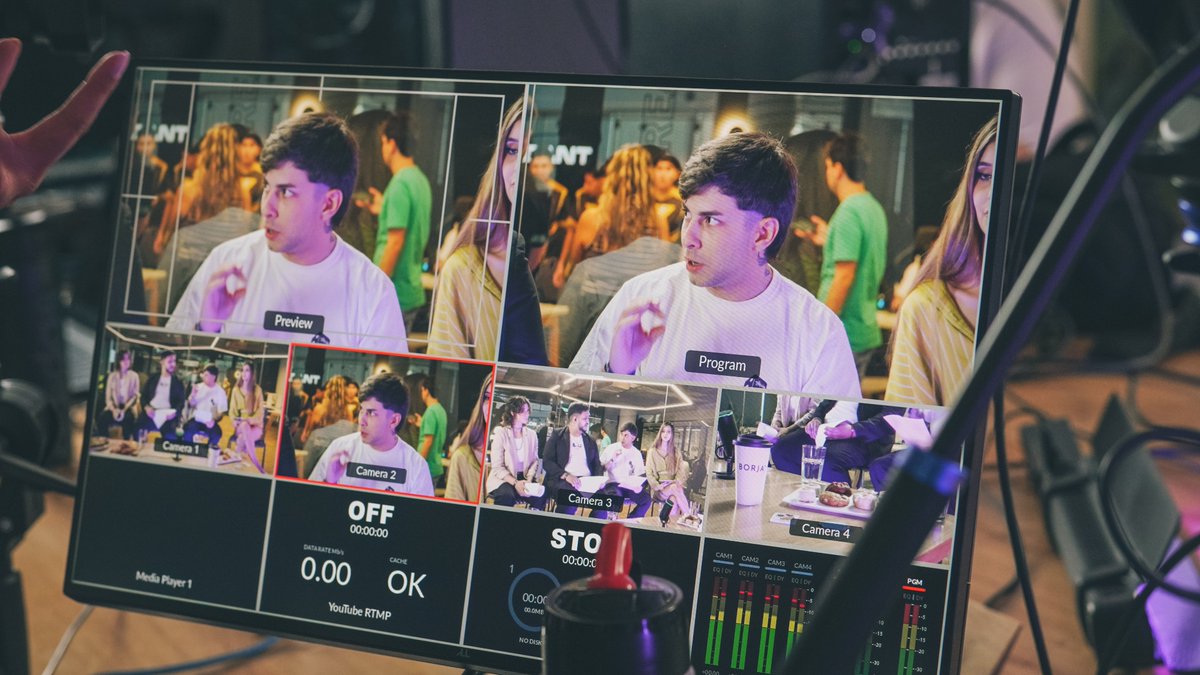BananaCasters's tweet image. El día de ayer estuvimos en la Torre @Globant  realizando la transmisión de la final de la Globant 9Zummer Cup, la cual se transmitió por streaming y por el canal de Fox Sports 3
Queremos agradecerle a todo el equipo de @Globant y @9zTeam por la oportunidad